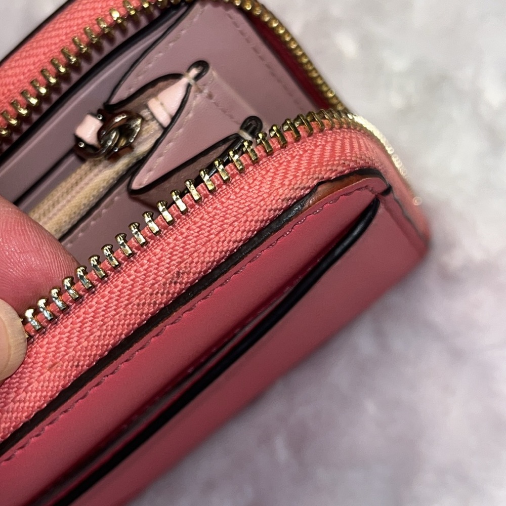 kate spade EUC Picnic in the Park Large ZipAround Strawberry Wallet - Picture 9 of 17